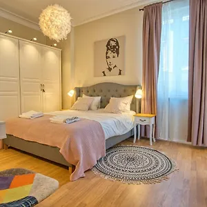 Apartamento Audrey By Sofiaspot - Central, Metro To Airport, Sofía